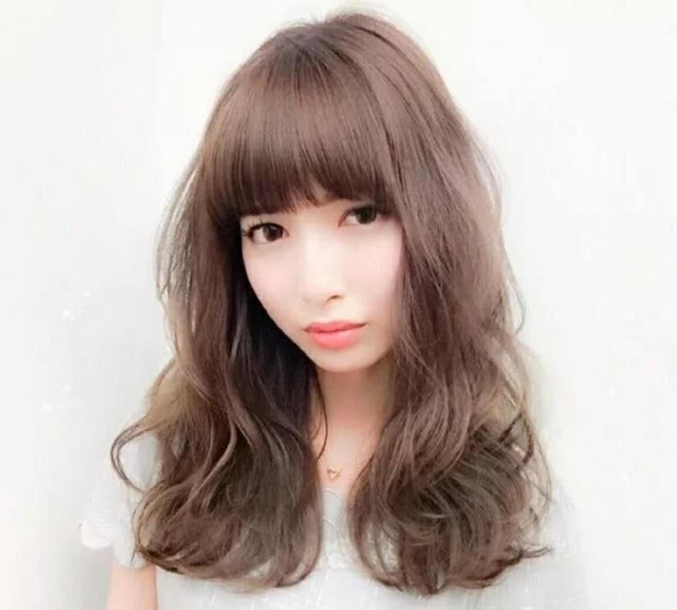 现在还有人留齐刘海吗？你是如何看待这种发型的？