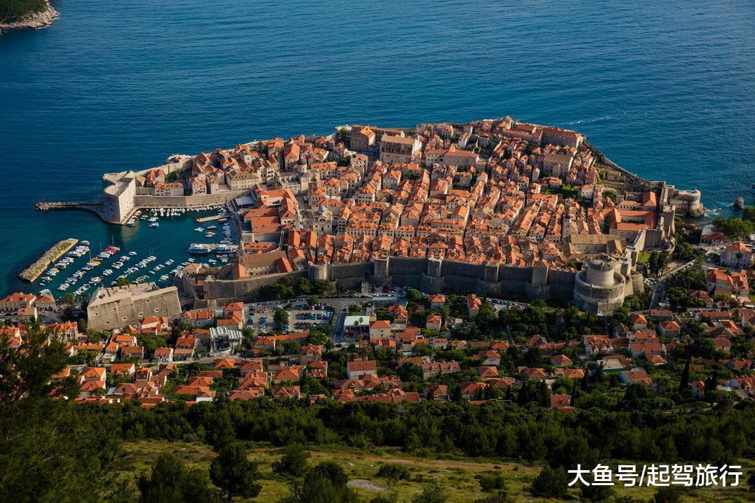 跟随镜头深入《权利的游戏》中“君临城”的每一个角落