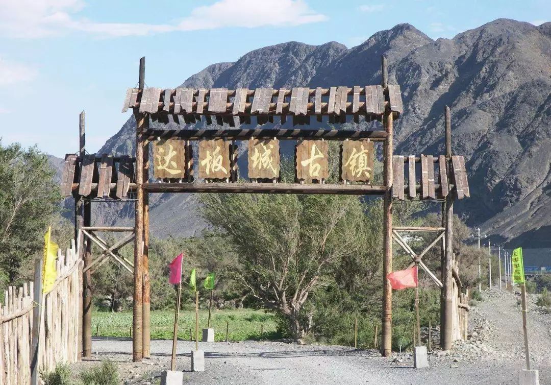 2018年新疆环线旅游路线推荐