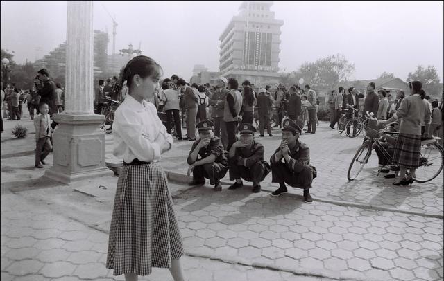 80年代中国罕见老照片: 没想到30多年前的人们是这样子