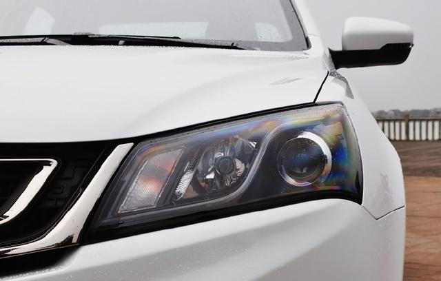 唯一有望登顶的国产轿车，4月卖出22667辆靠的不只是自动挡卖9万