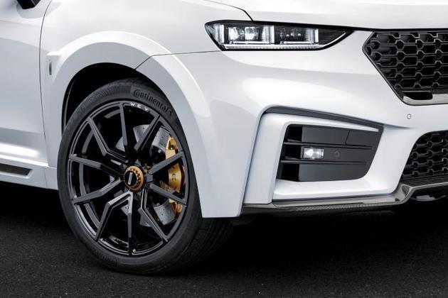 六活塞卡钳，22寸轮毂，碳纤维运动套装，这样的VV7敢称国产最美