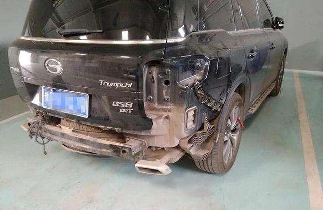 4S店看到一辆维修的GS8, 这做工也是没谁了