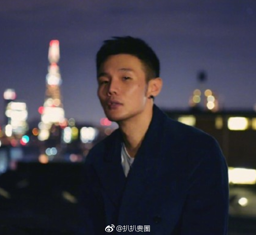 李荣浩回应2018年王者荣耀冠军杯假唱质疑:全