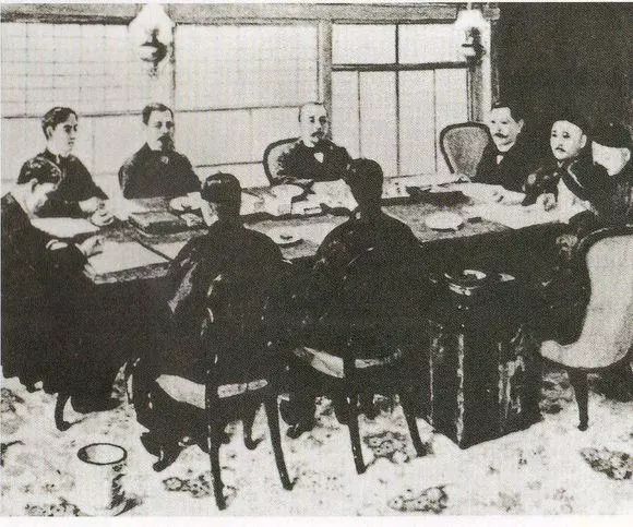 明朝崇祯拒和谈原因 末代皇帝溥仪情感秘闻