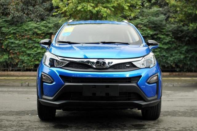 比亚迪唐嫌贵？这车6万，颜值不输宝骏510，又是一辆爆款