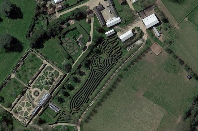 卫星地图拍摄到的奇异图片, 感觉太不可思议了