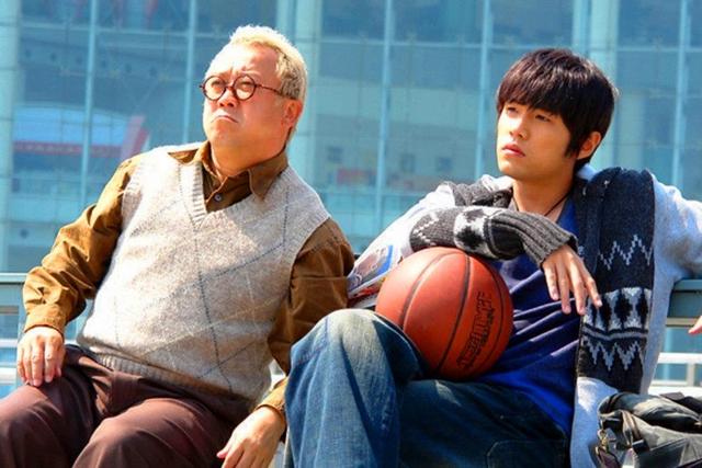 终于明白曾志伟为何是行内的大哥了,为了拍戏