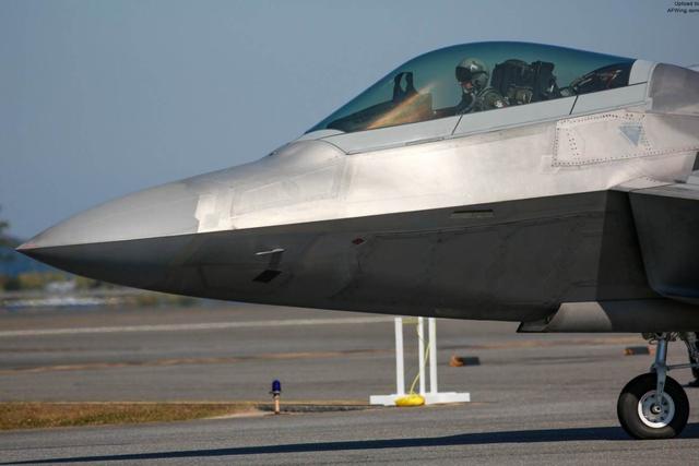 歼20为何能力压f22成空中机皇?答案美国终于给出了