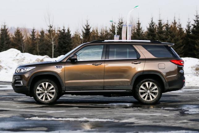 一度被认为吊打汉兰达，刚上市三天卖出8000台，如今降3万没人买