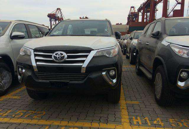 丰田最良心越野车，霸气胜普拉多，七座配四驱25万，还买啥汉兰达