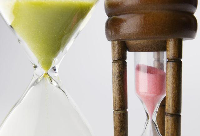 该怎么在物理学上解释时间的存在?