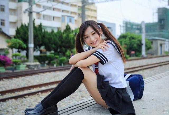 同学结婚我送三百,我结婚微信通知他,婚礼那天