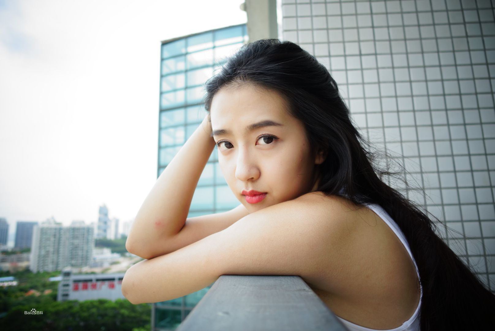 许龄月《归去来》抢眼惹争议!演技或有待磨练,颜值咋还被吐槽?