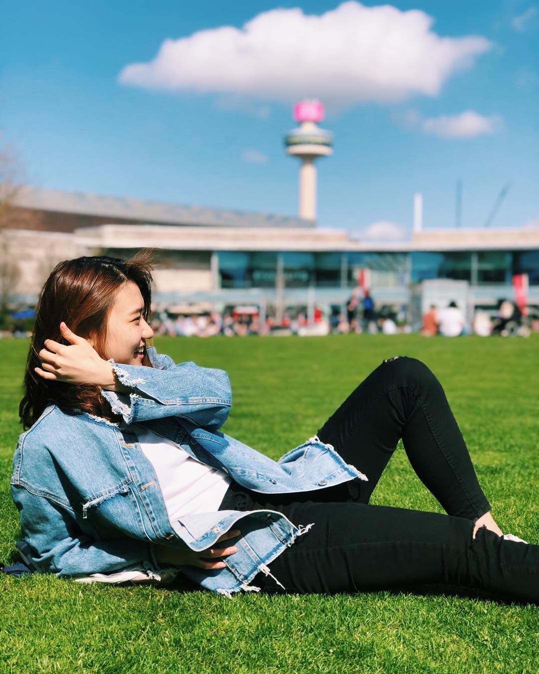 别再摆剪刀手了!各种旅游拍照姿势合集!