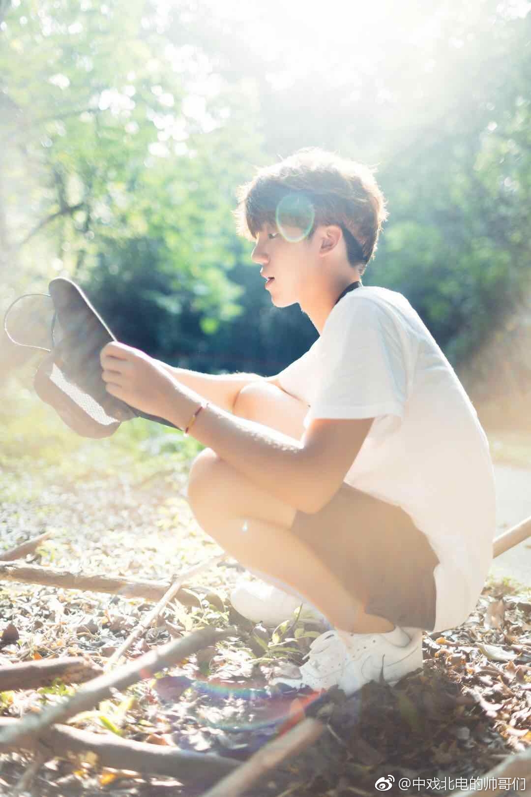 南广学院2015级编导专业 还有一个小时,读书的