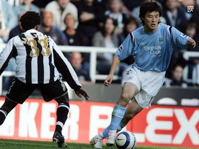 没有对比就没有伤害,02国足肌肉秒杀现在,白斩