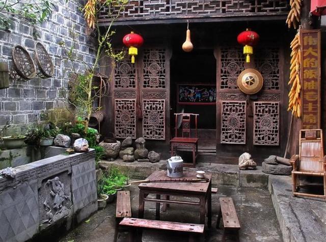 比乌镇人少比西塘更美 重庆深山里的千年古镇 门票20元却鲜为人知