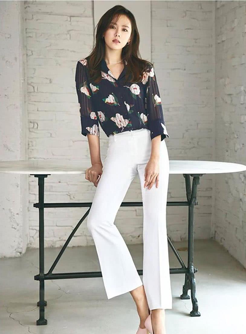 穿起来会很难看的,但穿在孙艺珍身上,还能显得腿部这么修长,那就证明