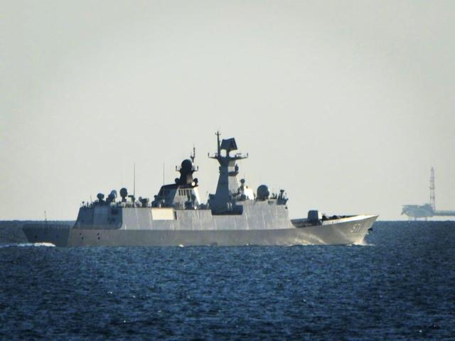 中国4款先进军舰为俄罗斯捧场,这个海军节,老