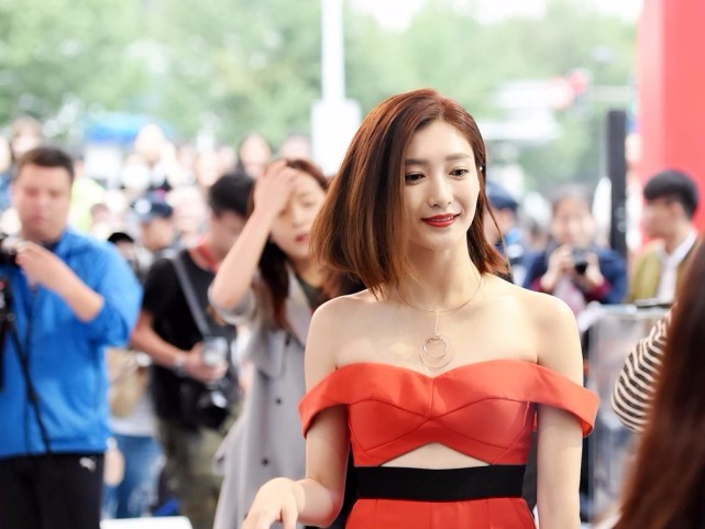 体育明星也追星:武大靖获江疏影祝福 隋文静