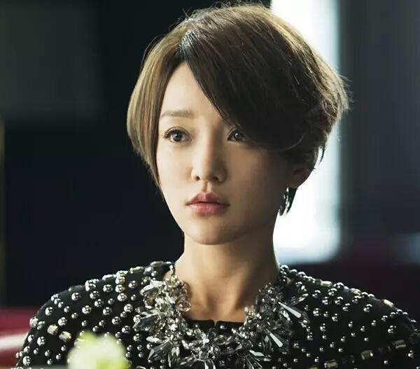 我承认，已经被这些短发女生帅哭