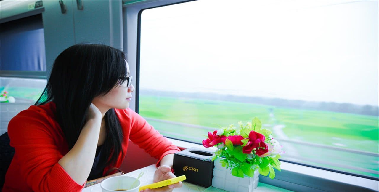 为什么更愿意坐10和小时动车,也不愿意坐飞机