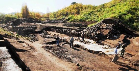 九龙抬尸棺真的如此神秘吗,万奴王是什么人物