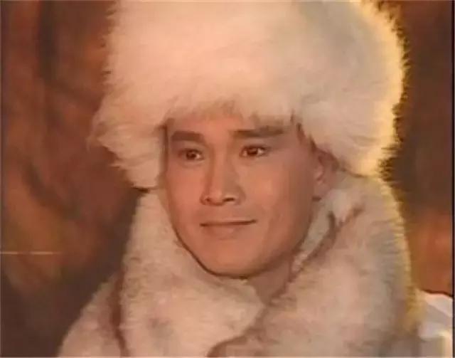 他们曾偷渡到香港,如今个个都是大咖,第三位还