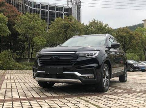 众泰这次火了，这车上市仅6万，比哈弗H6还漂亮，关键不像保时捷