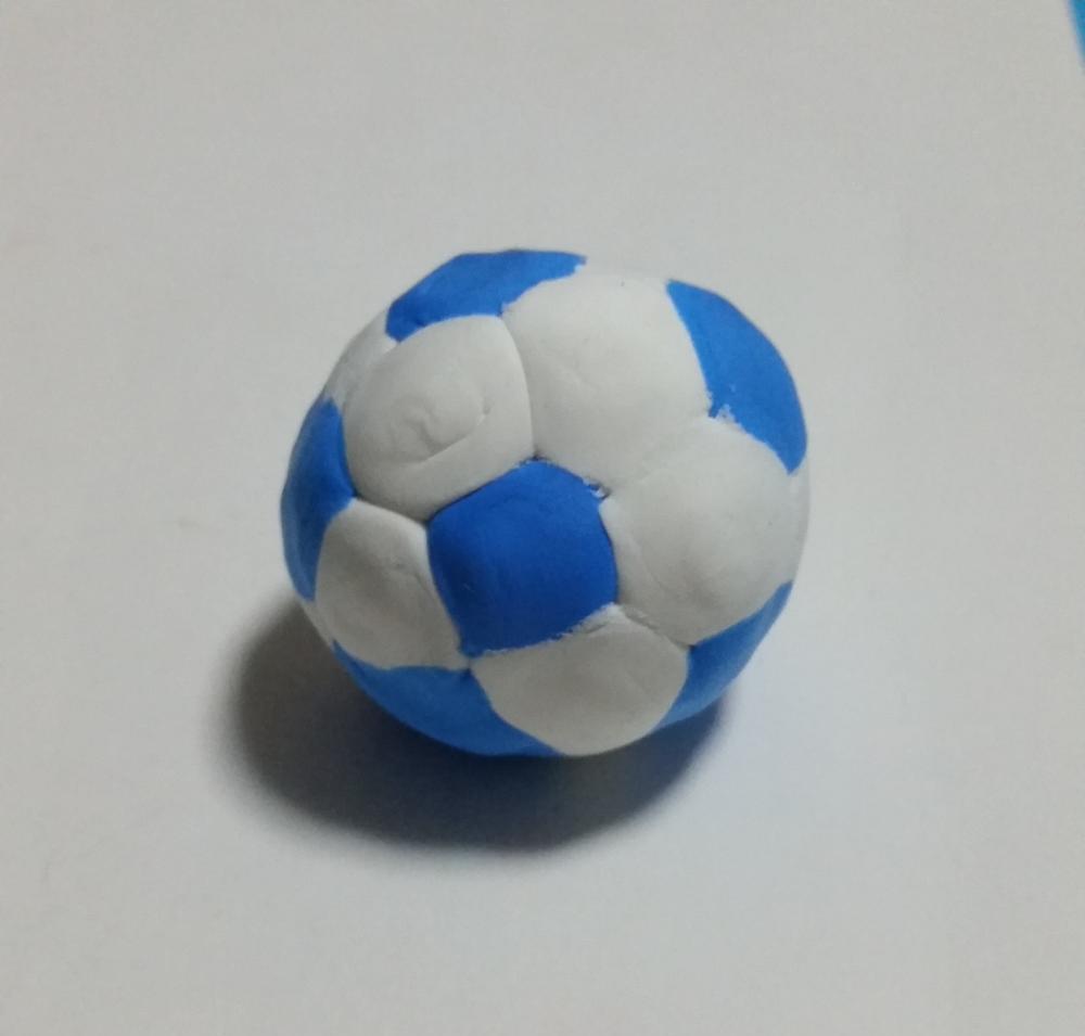橡皮泥足球手工捏泥小课堂亲子制作