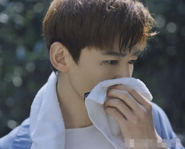 白敬亭这次是真的火了!《天盛长歌》剧照引韩