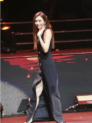高开叉内衣_美女高开叉内衣