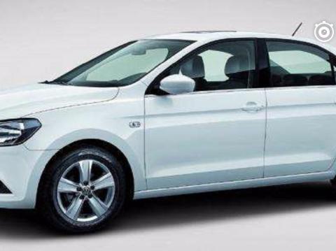 小伙花9.3万元买辆大众捷达轿车，朋友坦言不如加点钱买朗逸