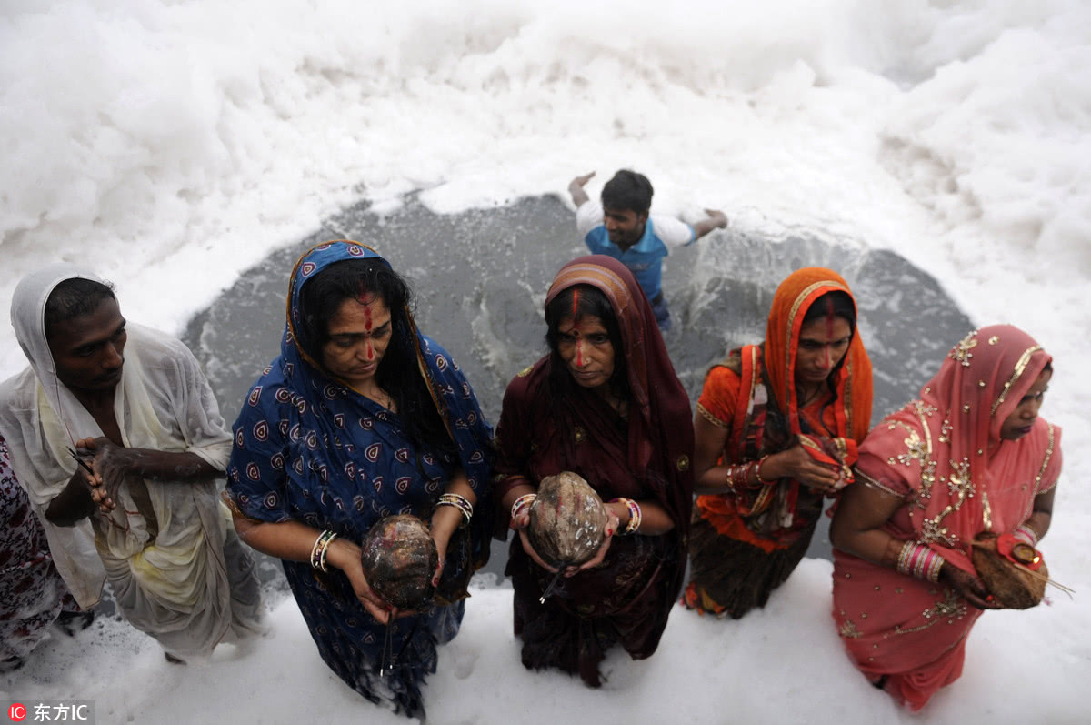世界水日关注各国水污染 生命之源成头号杀手