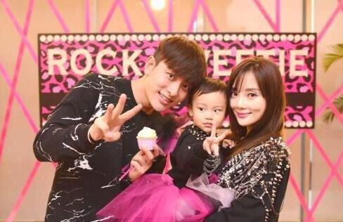 谢娜张杰喜得双胞胎,李小璐疑似也怀了双胞胎