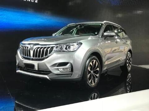 都说它档次不输宝马X1，标配ESP仅8万，开上它有面子！