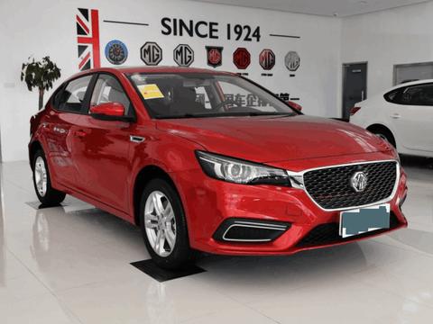 国产小钢炮终于崛起，不到10万百公里7秒秒思域，掀背尾箱更实用