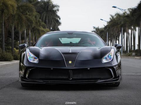 400多万的法拉利488 GTB怎么改? 变身黑武士之后帅到没朋友!