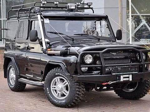 纯进口的硬派SUV,仅卖14万比奔驰G级霸气,车标比劳斯莱斯还帅！