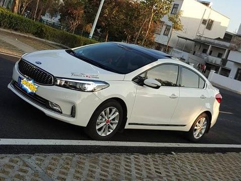 8万买了这辆韩系车的,朋友开了一下,回家砸掉了他凯美瑞!!