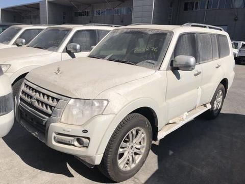 18款中东版三菱帕杰罗最新行情 最牛硬派越野山猫帕杰罗！