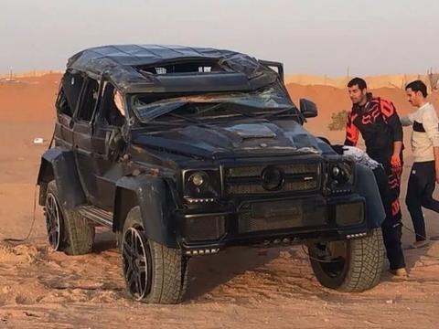 迪拜现身500万豪车，众人纷纷认不出是啥车，网友：这是奔驰吗