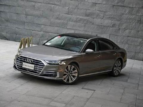 长5米3，轴距3米1，内饰比宝马7系奢华，科技感完胜奔驰S级