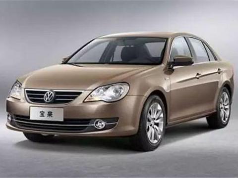 大众全新宝来曝光，造型酷似迈腾，9月上市上演家族内战!