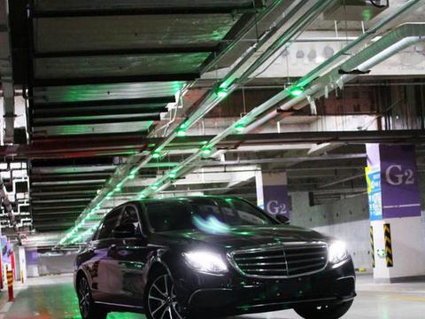 在50万这个价位区间，我选择了奔驰E300L