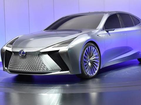 奥迪A8死对头来了！新车比奔驰S级更气派，全时四驱加8AT仅80万