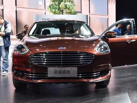 新款福睿斯也来了！外形更年轻，全系增配ESP，跑一公里只需3毛4