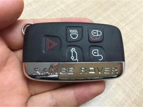 路虎霸占2个车位，直接导致业主留纸条，可车主回复令人吃惊！