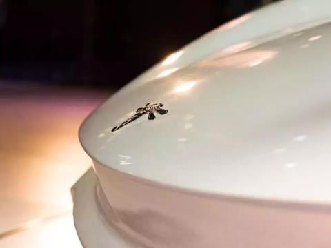 真不该小看新势力 超跑脸+400匹马力的纯电新星跑车